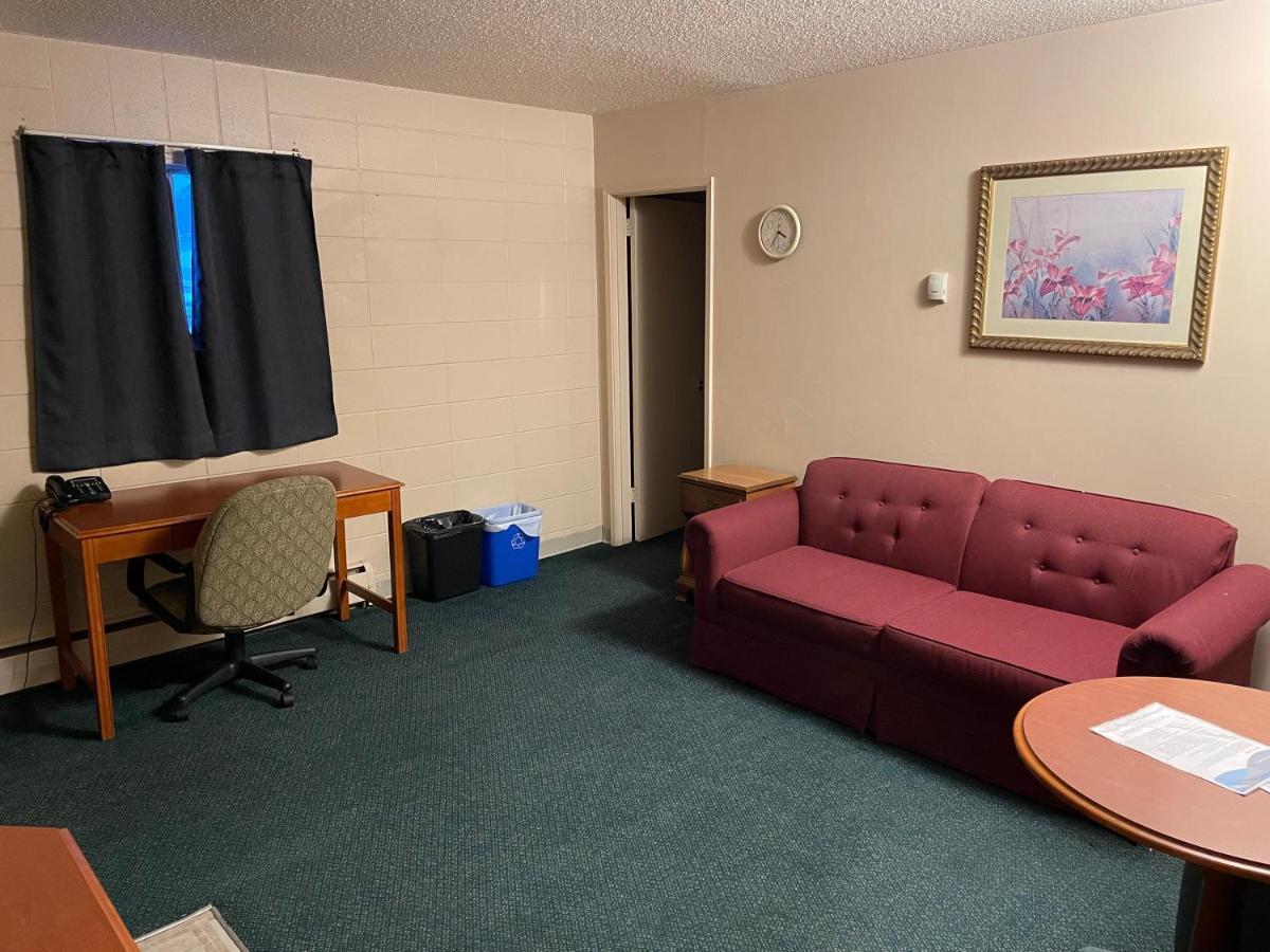 Matador Motel Drayton Valley Bagian luar foto