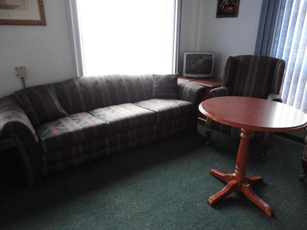 Matador Motel Drayton Valley Bagian luar foto