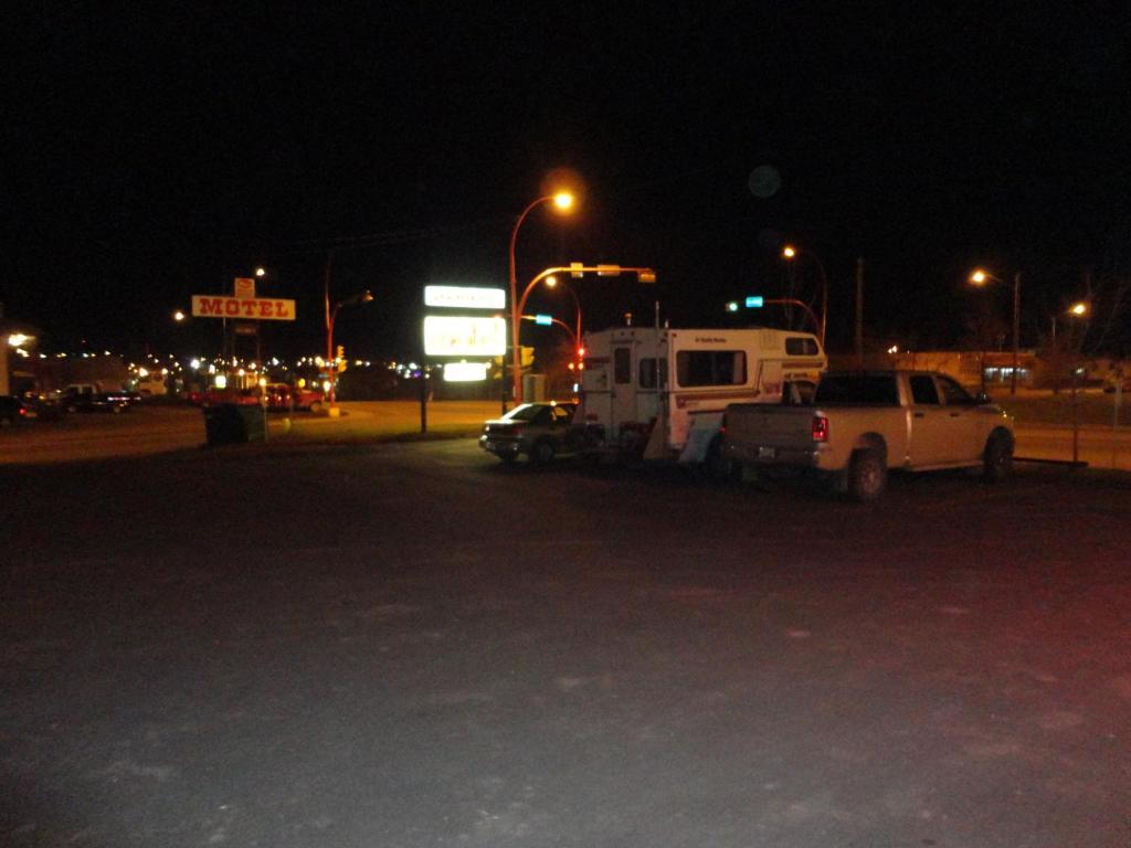 Matador Motel Drayton Valley Bagian luar foto