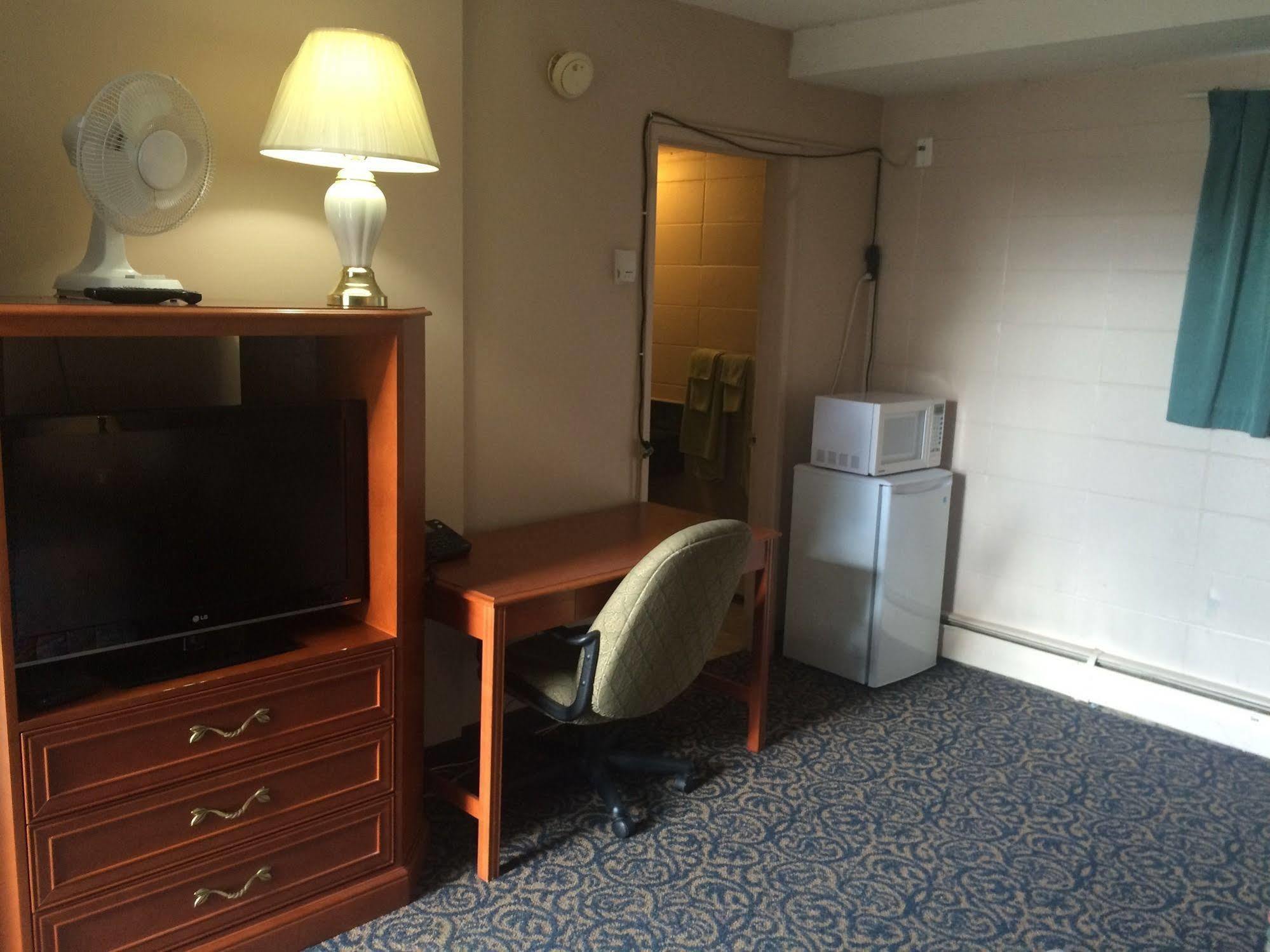 Matador Motel Drayton Valley Bagian luar foto